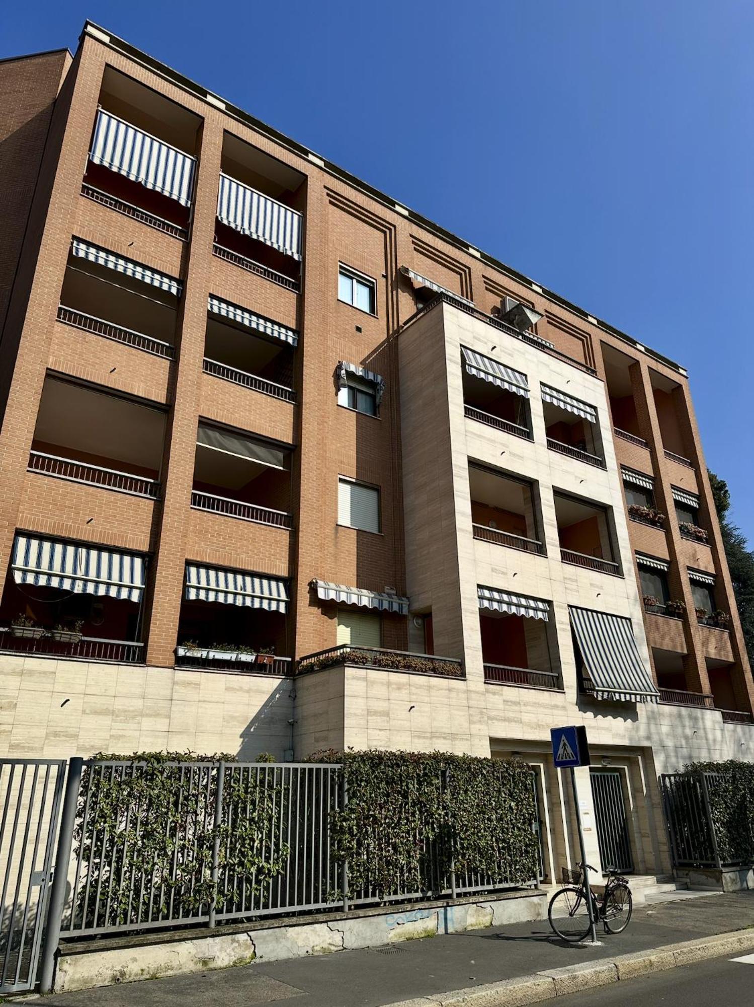 King Apartment Milano Bocconi Luaran gambar